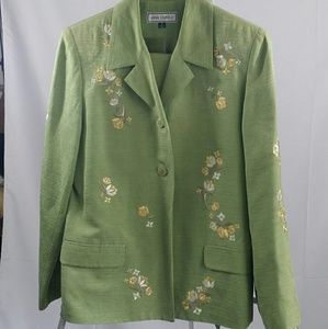 OMG! Beautiful Floral 🌺 Two-Piece Suit